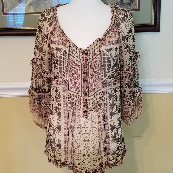 Diane Von Furstenberg Tops - Diane Von Furstenberg Silk Blouse Size 8